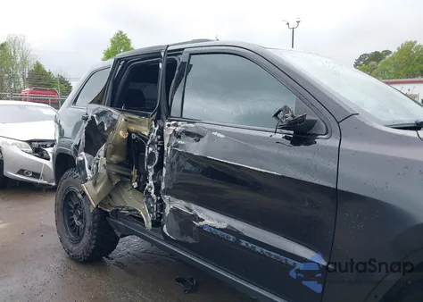 2018 Jeep Grand Cherokee Upland 4X4 из США, поврежденный, VIN 1C4RJFAG2JC500227